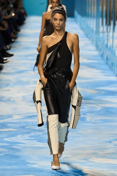 Look 59